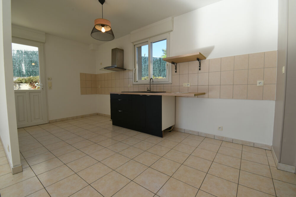 Vente Maison RARE À DOMFRONT-EN-POIRAIE – MAISON 4 CHAMBRES AVEC JARDIN ET GARAGE Domfront en poiraie
