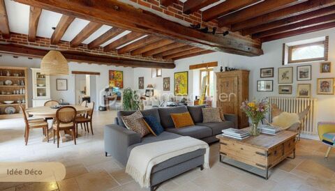   Long�re de 247m� + D�pendances Maison - 8 pi�ce(s) - 246 m�