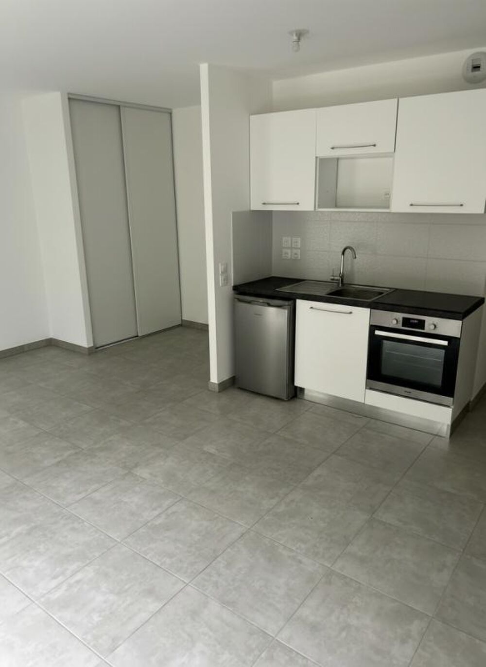 Vente Appartement À Marseille 9 (13), Appartement en rez de jardin à vendre av Marseille 9
