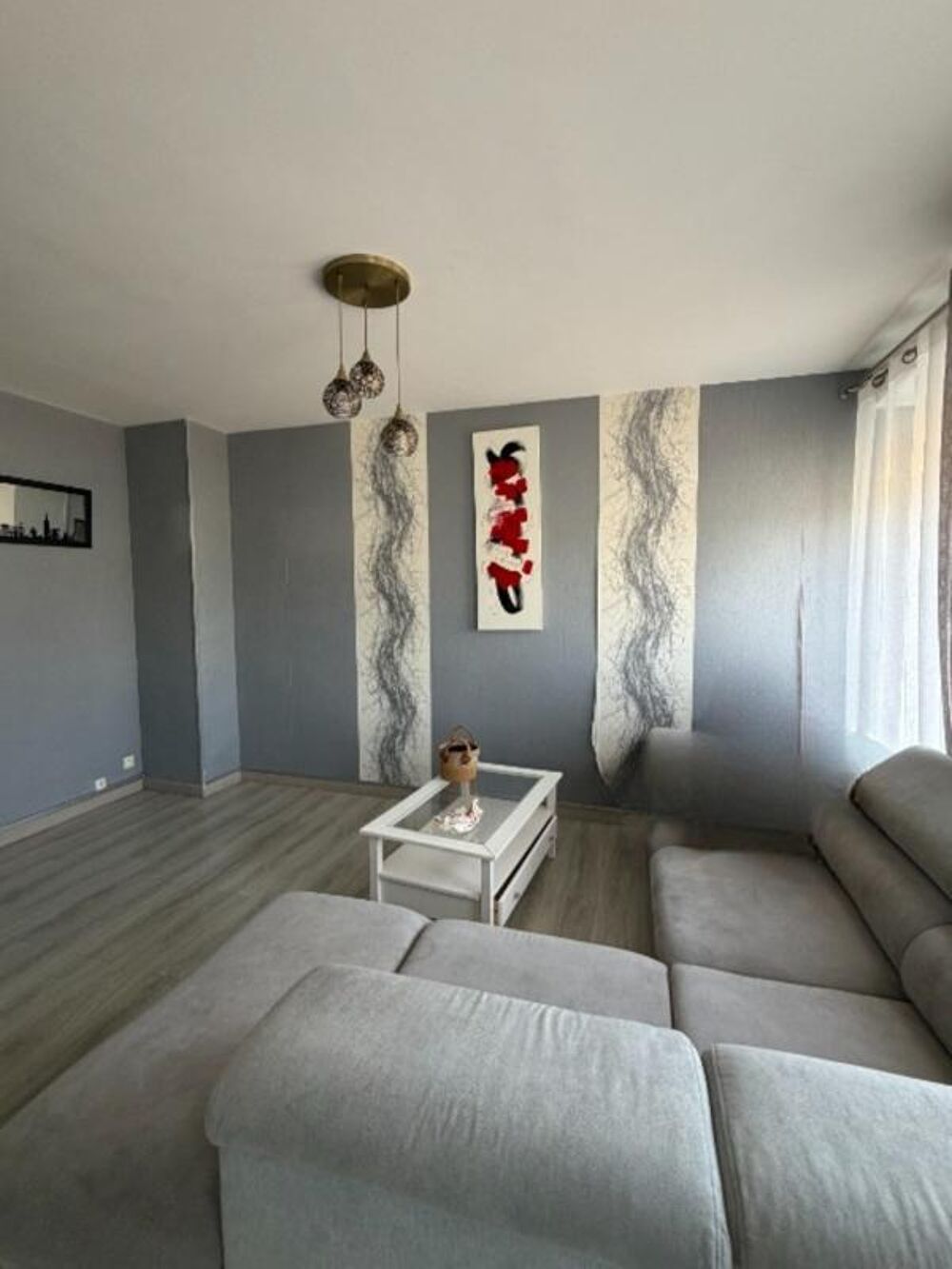 Vente Maison Soyaux. Maison mitoyenne de 102 m² avec garage et jardin Soyaux