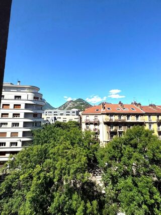  Appartement à vendre 5 pièces 109 m²