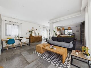  Maison � vendre 5 pi�ces 175 m�