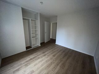  Appartement à louer 3 pièces 68 m²