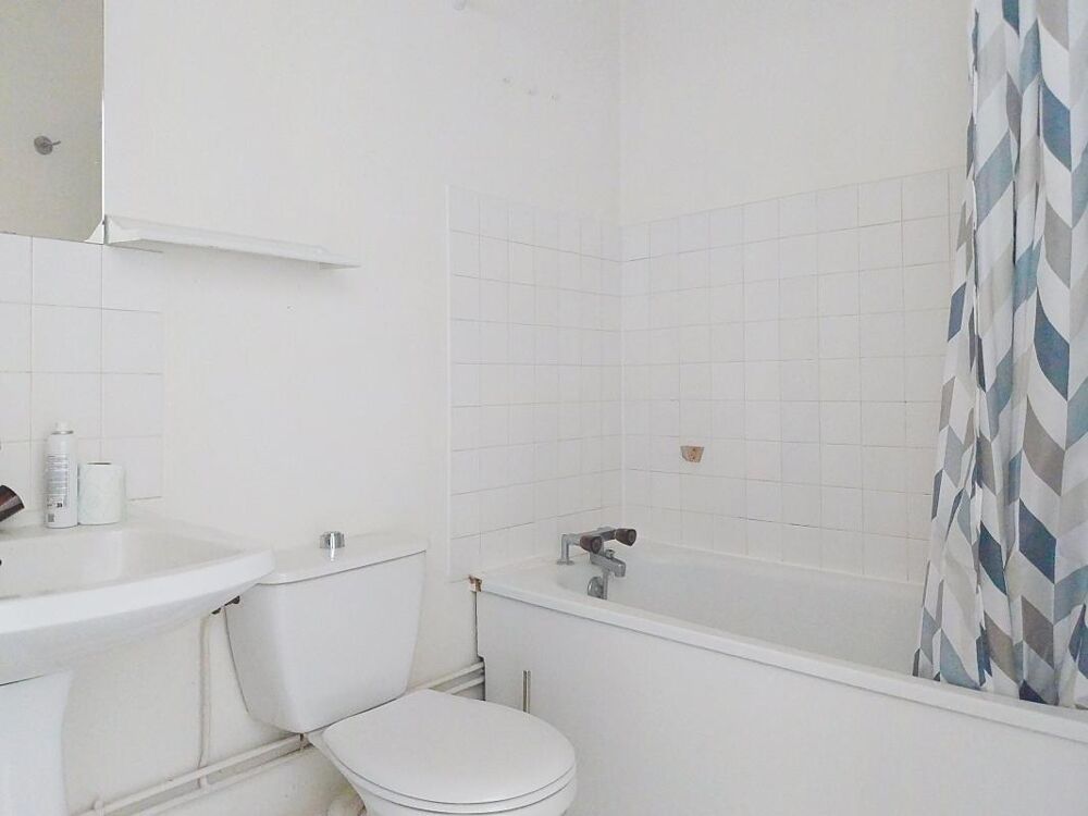 Location Appartement STUDIO - PLACE DE LA VICTOIRE Clermont ferrand