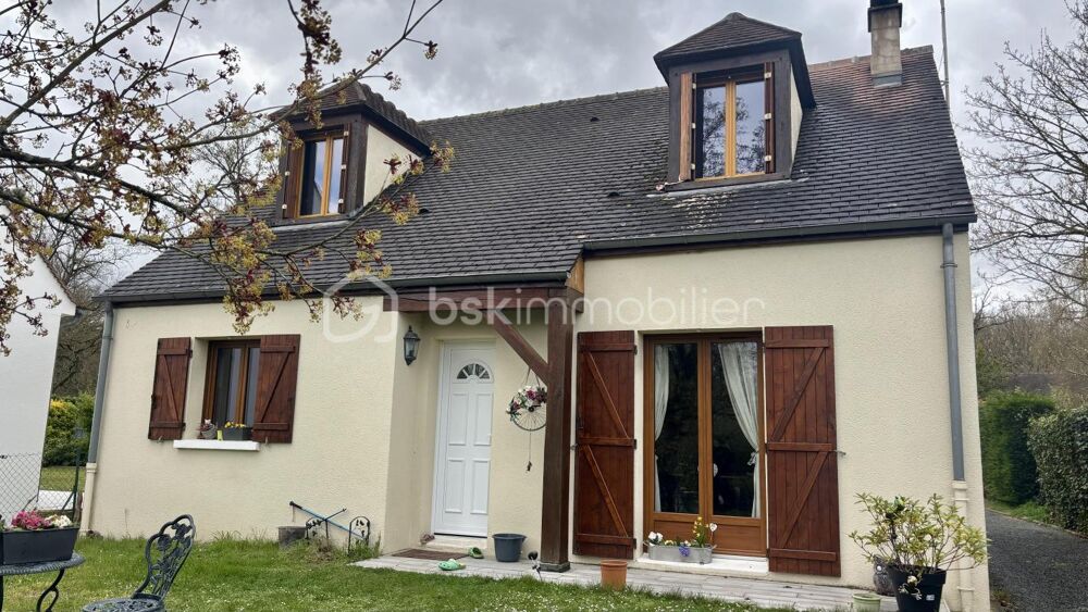 ? Maison familiale avec sous-sol total à Larchant  Cadre calme et forestier