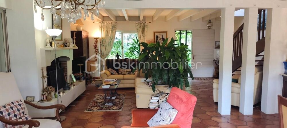 Maison landaise 220 m²  Terrain de plus de 7 000 m²  Piscine  Chalet 80 m²