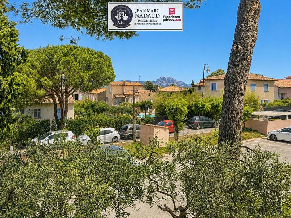 Vente Appartement 3 PIÈCES ENTIÈREMENT RÉNOVÉ  CLIM+ GARAGE + CAVE, TOUT À PIED' Frejus