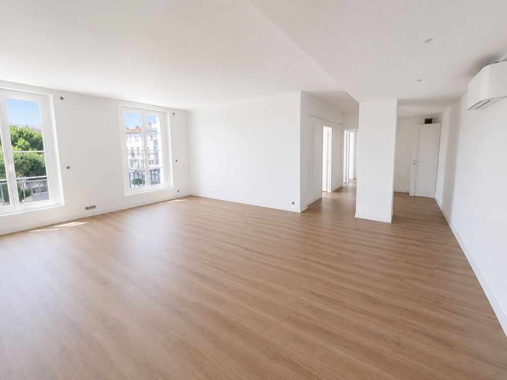 Vente Appartement ROYAN COEUR DE VILLE – APPARTEMENT T4 ENTIÈREMENT RÉNOVÉ Royan