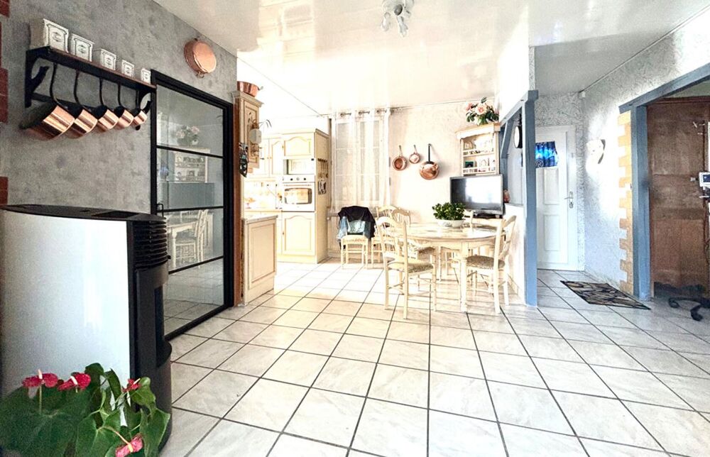 Vente Maison Longère - La Menitre 5 pièce(s) 115 m2 La menitre