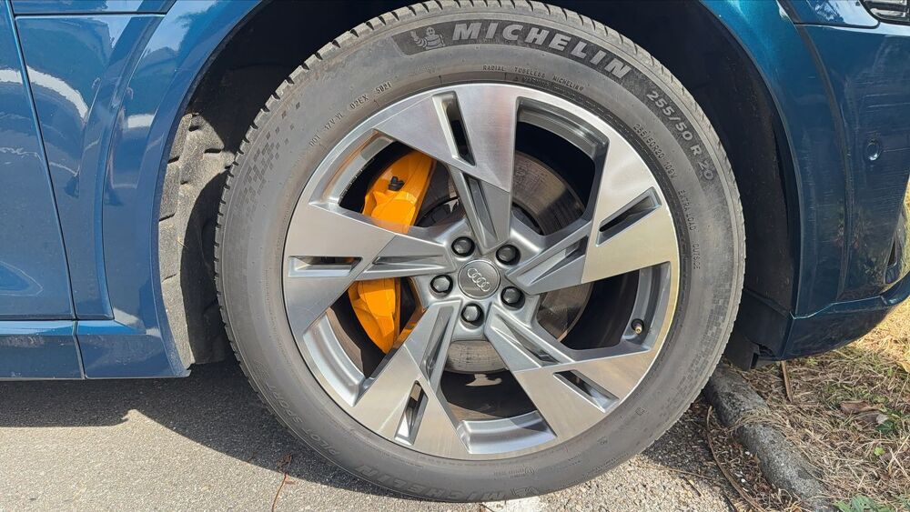 E-TRON Q8 55 Quattro 85 kWh 408 Avus Extended - Entretien construct 2019 occasion 69360 Chassieu