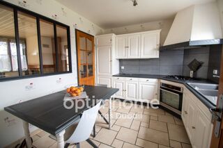  Maison  vendre 8 pices 125 m