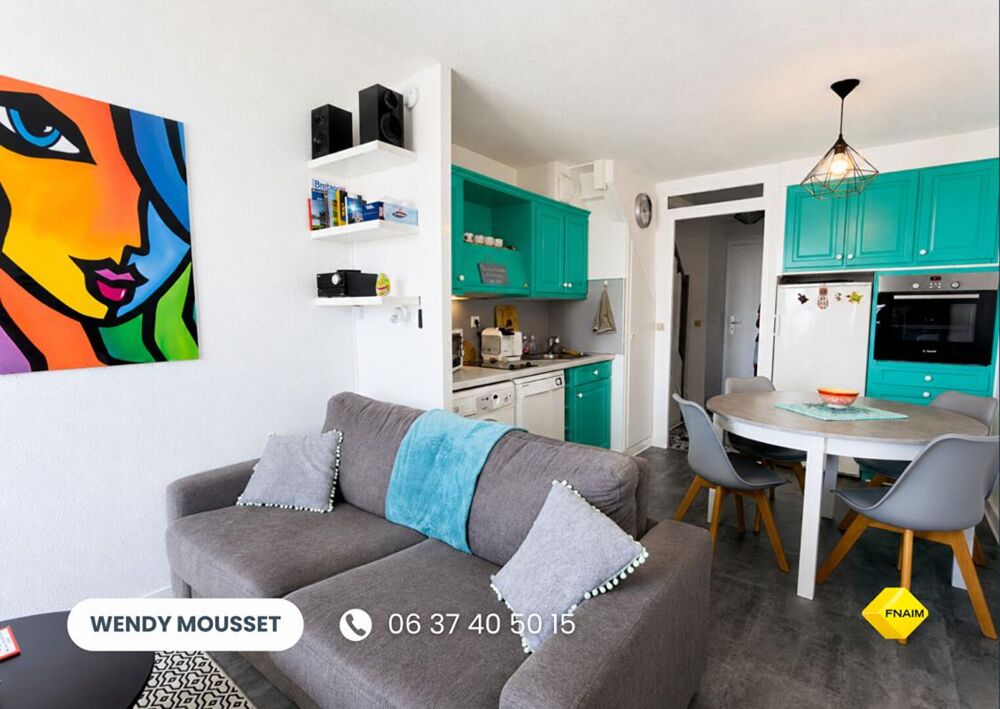 Appartement T3 atypique en duplex avec vue sur le port et l'océan au coeur du Port du Crouesty