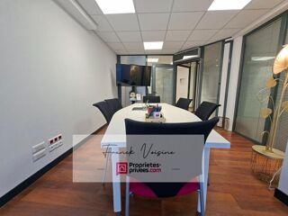  Immeuble à vendre 5 pièces 210 m²