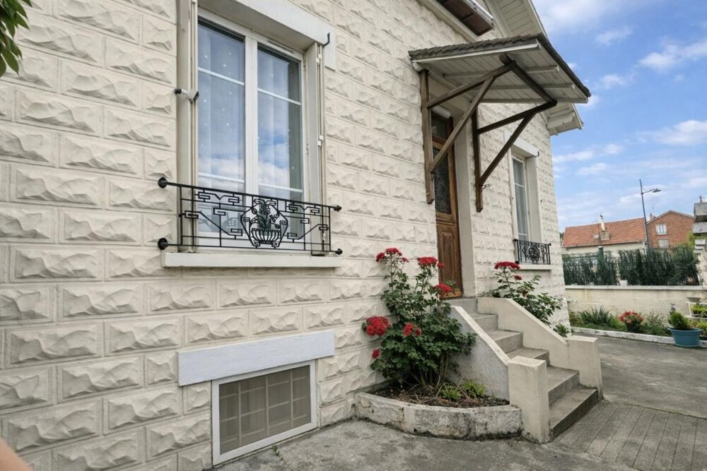 Maison 1930 à vendre 5 pièces ' chambres - Jardin et dépendance indépendante  Quartier Pasteur à Sannois