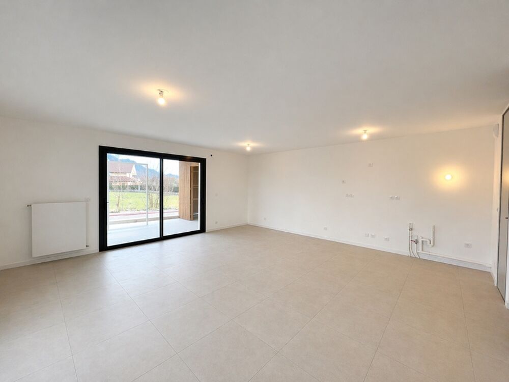 À vendre  Appartement T2 en rez-de-jardin de 47,80 m² à La Roche-sur-Foron (74)