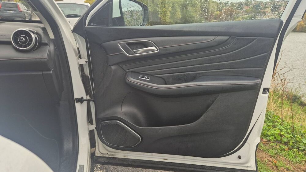 MG.EHS 1.5 T-GDI 258 Plug in Hybrid BVA Luxury 2021 occasion 91100 Corbeil Essonnes