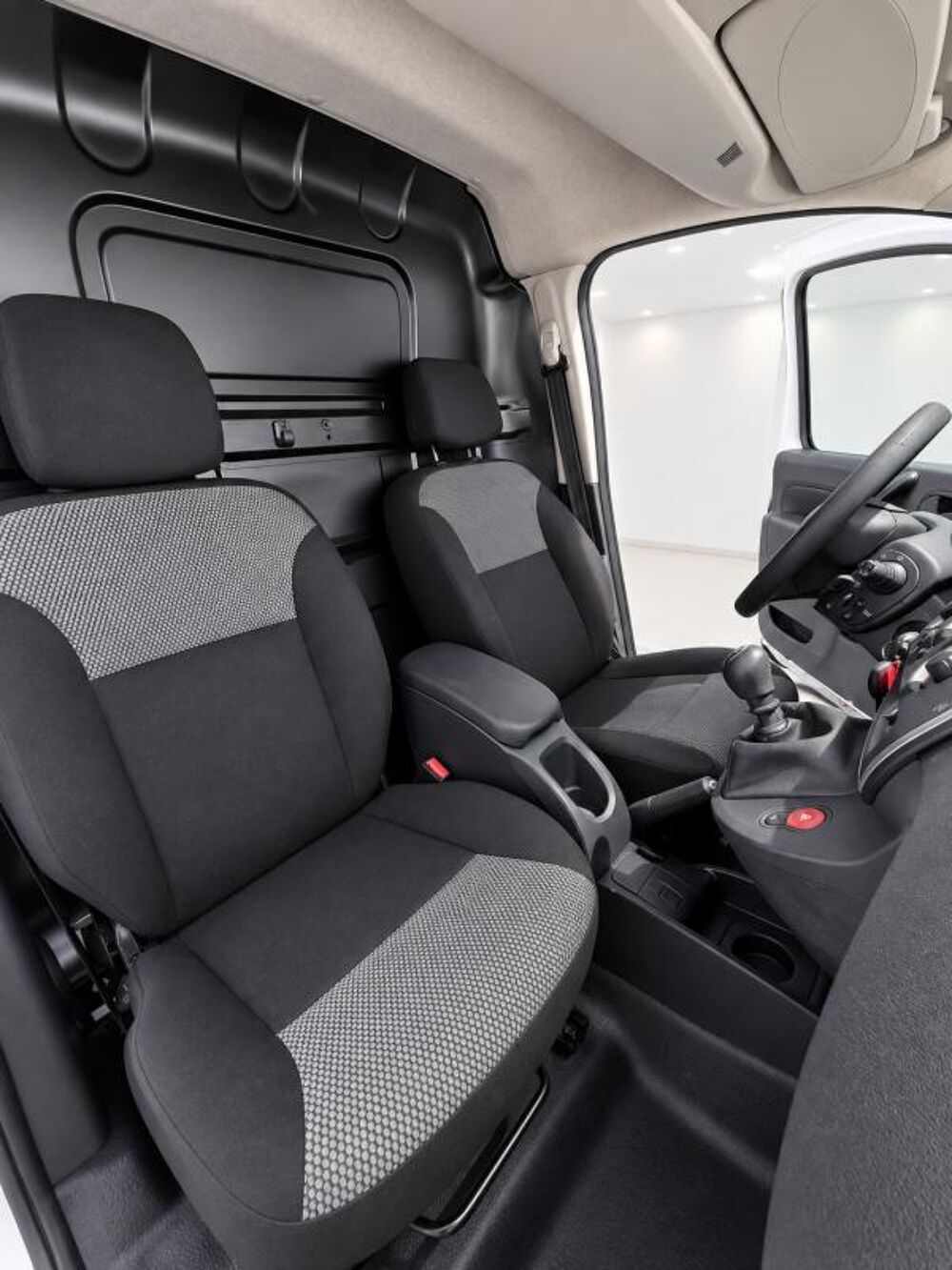 Kangoo Express 1&deg; Main / 1.5L B DCI 90cv Pack EXTRA R LINK GPS/CAM/CLIM/REG 2021 occasion 60430 Abbecourt