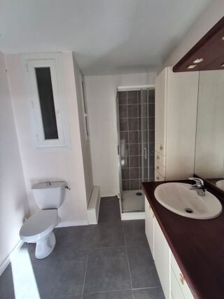  Appartement à louer 2 pièces 46 m²
