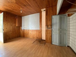  Maison  vendre 8 pices 674 m