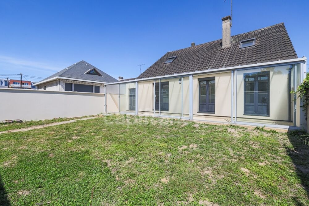 À vendre à Sainte-Geneviève-des-Bois, maison climatisée : de 123 m², 5 chambres, véranda, garage, sans travaux et parfaitemen