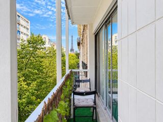 Vente Appartement Paris 15? – Rue Saint-Charles : 3 pièces traversant avec balcons filants, vue Tour Eiffel Paris 15
