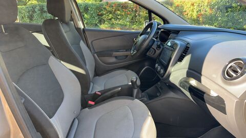 Captur 0.9 TCe 90 Zen 2015 occasion 78180 Montigny Le Bretonneux