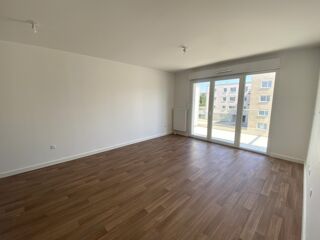  Appartement à louer 2 pièces 42 m²