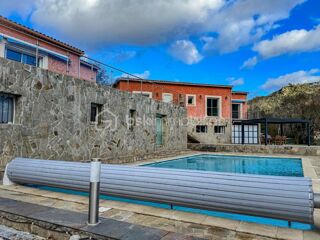  Propriété/château à vendre 14 pièces 570 m²