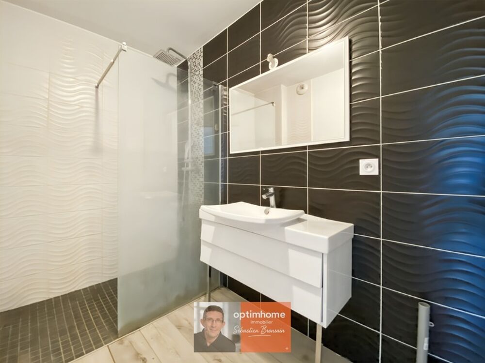 Vente Appartement DOLE CENTRE – T4 de standing avec ascenseur, balcon-terrasse et parking privatif dans résidence récente Dole