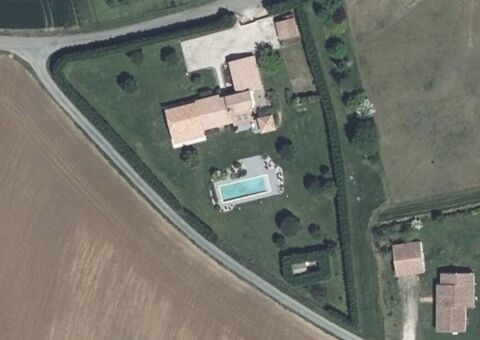   GRANDE VILLA CONTEMPORAINE DE PLAIN-PIED Villa - 7 pi�ce(s) - 220 m�