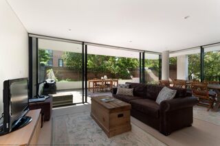 Vente Appartement BONNE AFFAIRE QUARTIER DES DOCKS DE SAINT OUEN APPARTEMENT FAMILIAL AVEC TERRASSE 3 CHAMBRES ET PARKING Saint ouen sur seine