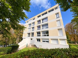 Vente Appartement Nouveauté !!! Appartement familial de 5 pièces avec stationnement dans une résidence privée Combs la ville