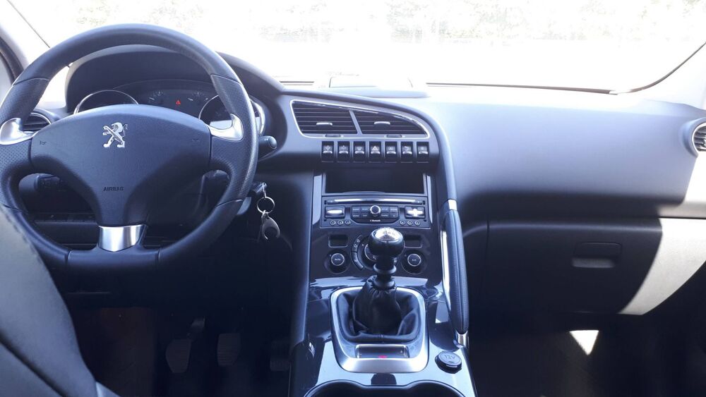 3008 I 1.6 BlueHDi 120 Allure 2014 occasion 51260 Anglure