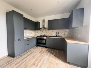 Vente Maison Ensemble immobilier comprenant une maison d'habitation et 3 gîtes Saint coulitz
