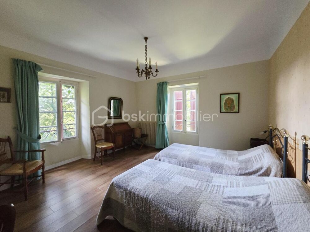 à vendre  Propriété/château Salies-de-Béarn (64270)