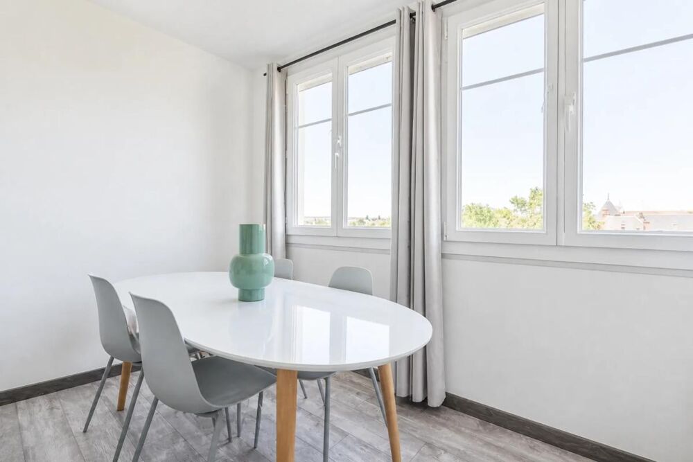 TROYES  Appartement T5 de 83,41 m²  4 chambres  Ascenseur
