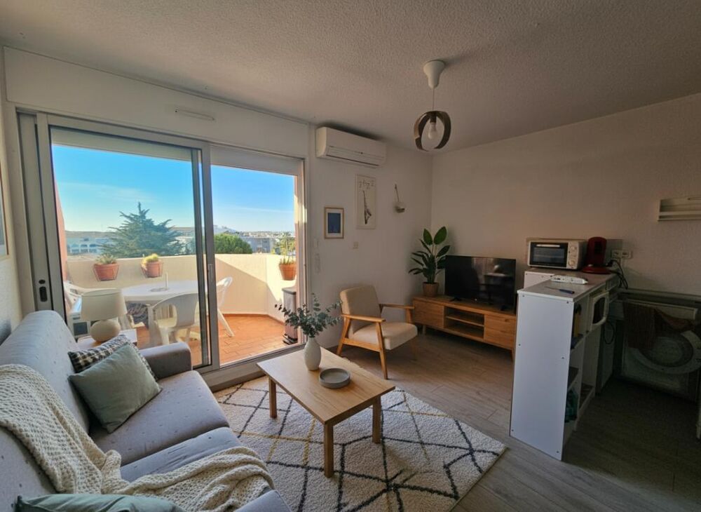 Appartement dernier étage proche de la plage