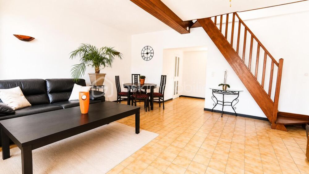 MAISON LUMINEUSE AVEC TERRASSE ET GARAGE  OBSERVATOIRE