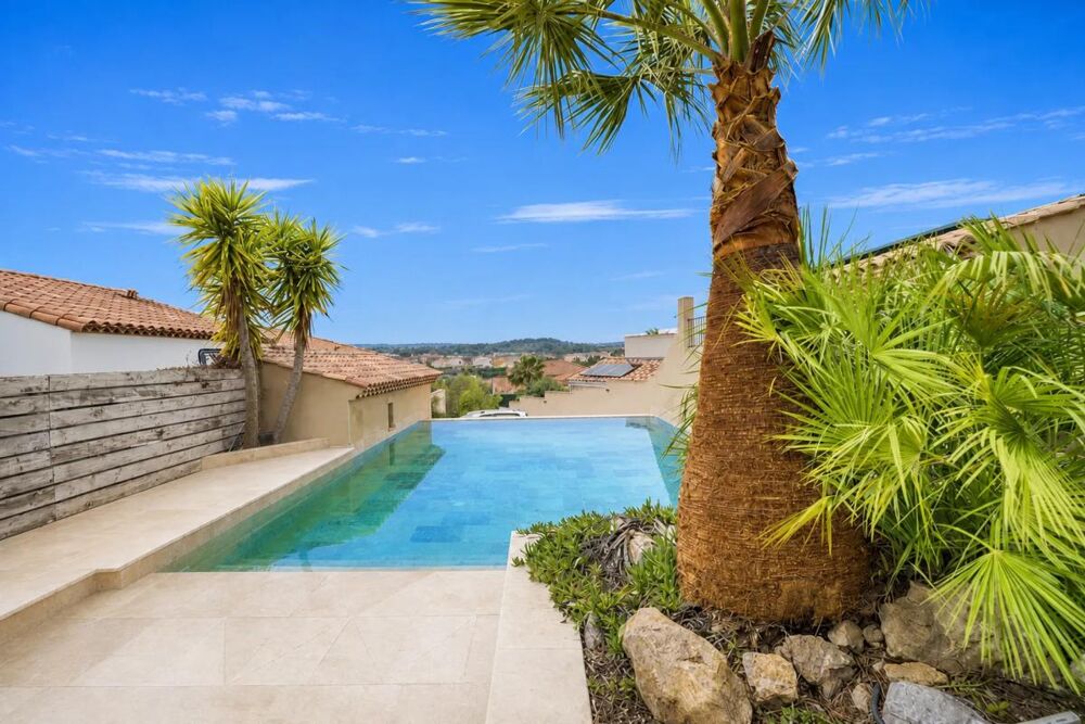 Villa 10 pièces avec piscine à Villeveyrac