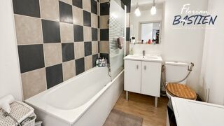  Immeuble à vendre 6 pièces 175 m²