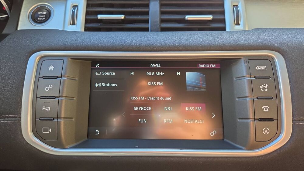 Range Rover Evoque 2.0 TD4 180 AWD BVA9 SE Dynamic - Automatique 2018 occasion 83600 Frejus