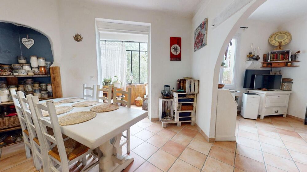 Vente Appartement DRAGUIGNAN CENTRE , T3 LUMINEUX AVEC VÉRANDA , IDÉAL HABITATION OU INVESTISSEMENT Draguignan