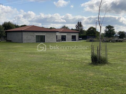   MAISON Villa - 6 pi�ce(s) - 244 m�