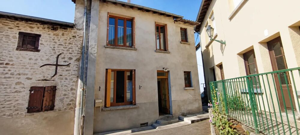 Maison 4 pièces 92 m² · à Saint Bonnet le Chastel · 92 m² · 44 000 €