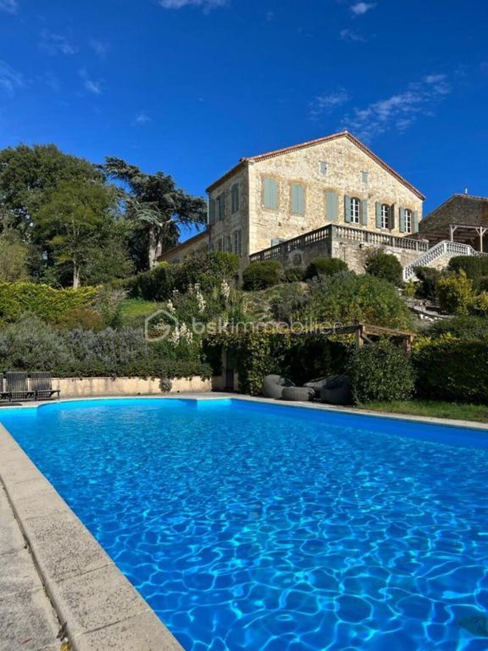 à vendre  Propriété/château Condom (32100)