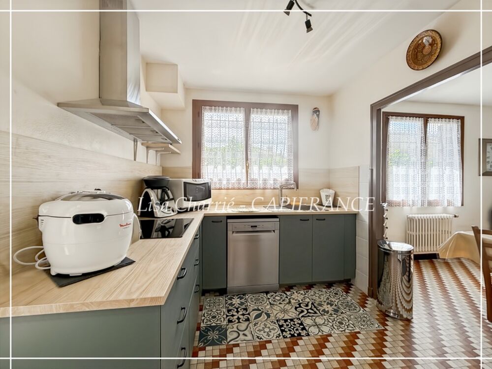 Maison à vendre 6 pièces de 170 m2 habitables proche de VILLENEUVE-DE-MARSAN (40) sur 1714 m2 de terrain