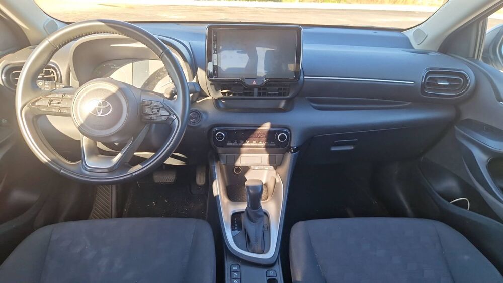 Yaris IV 1.5 VVT-i 116 Hybrid E-CVT Dynamic - Premi&egrave;re main Entret 2024 occasion 50400 Granville