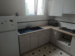  Appartement à louer 4 pièces 69 m²