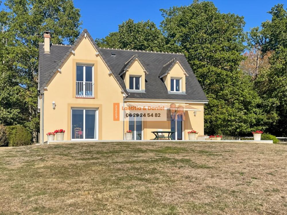Vente Maison À 3 minutes de Verneuil-sur-Avre, cette maison de 140 m² vous séduira par ses beaux volumes, son terrain clos et arboré de 2 500 Verneuil sur avre