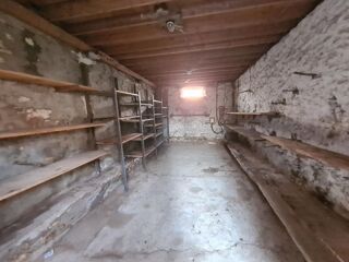  Remise / Grange � vendre 2 pi�ces 150 m� Vernon